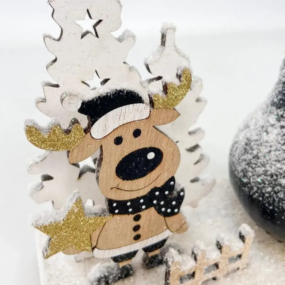 Amaryllis - Hippeastrum 'Winter Wonderland Reindeer'