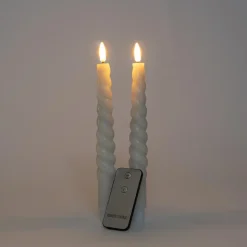 Anna Collection LED swirl dinerkaarsen - 2x st - ivoor/creme - 23 cm