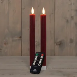 Anna's Collection LED dinerkaarsen - 2x - bordeaux rood - ribbel