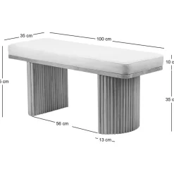 Bank van massief hout en witte lussen
