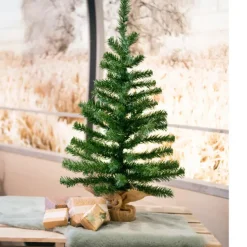 Bellatio Decorations Kunst kerstboom - groen - H90 cm - jute zak