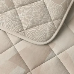 Dekbed zonder Overtrek Triangles 240x220 – Zacht & Wasbaar – Incl 2 Kussenslopen