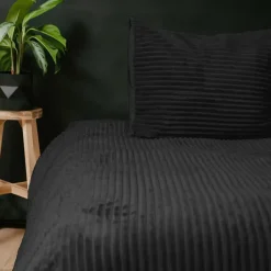 Dekbedovertrek Teddy Rib 240x220 – Fluweelzacht & Knus Design - Zwart