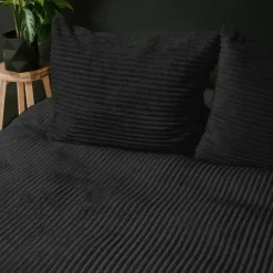 Dekbedovertrek Teddy Rib 240x220 – Fluweelzacht & Knus Design - Zwart