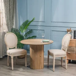 Eettafel voor 4 personen van massief grenen D90