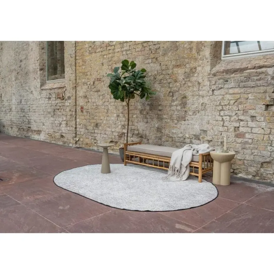 EVA Interior ovaal buitenkleed Dahl zwart - 340 x 240 cm