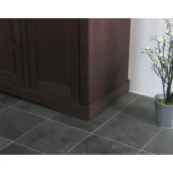 Hioshop Bruine 3-deurs kledingkast Rico