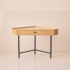 Hoekbureau van hout en metaal met 1 lade