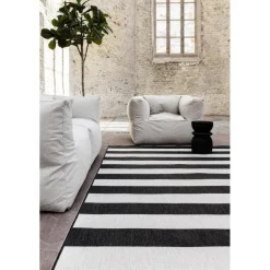 Interieur05 Buitenkleed Stripes zwart/wit dubbelzijdig - 290 x 200 cm