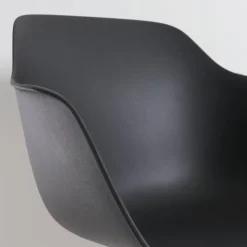 Nolon Nena-Puk Eetkamerstoel Zwart - Armleuning - Zwarte Houten Poten