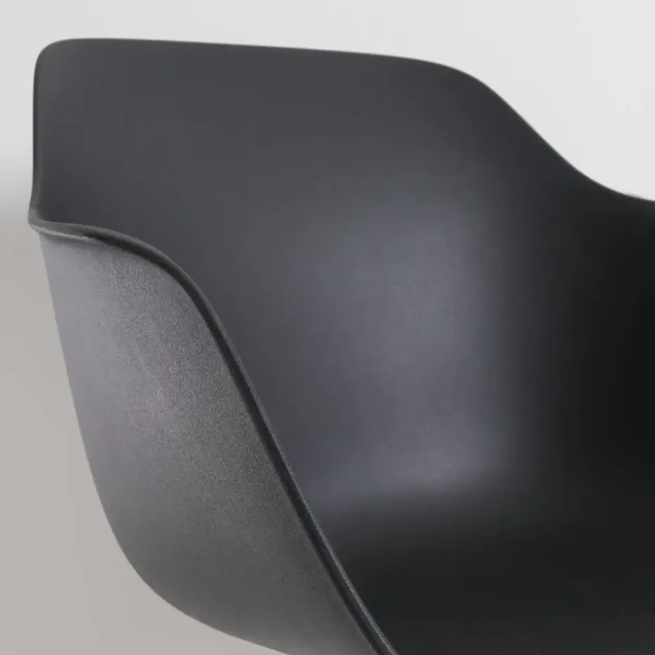 Nolon Nena-Puk Eetkamerstoel Zwart - Armleuning - Zwarte Houten Poten