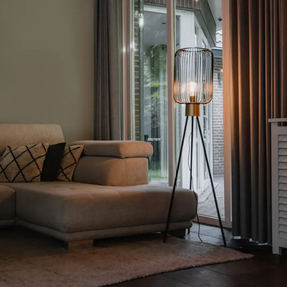 Qazqa vloerlampen mayelle zwart e27