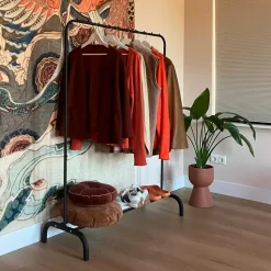 QUVIO Kledingrek met schoenen opbergruimte zwart