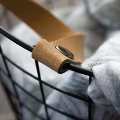 QUVIO Opbergmand metaal klein - Zwart