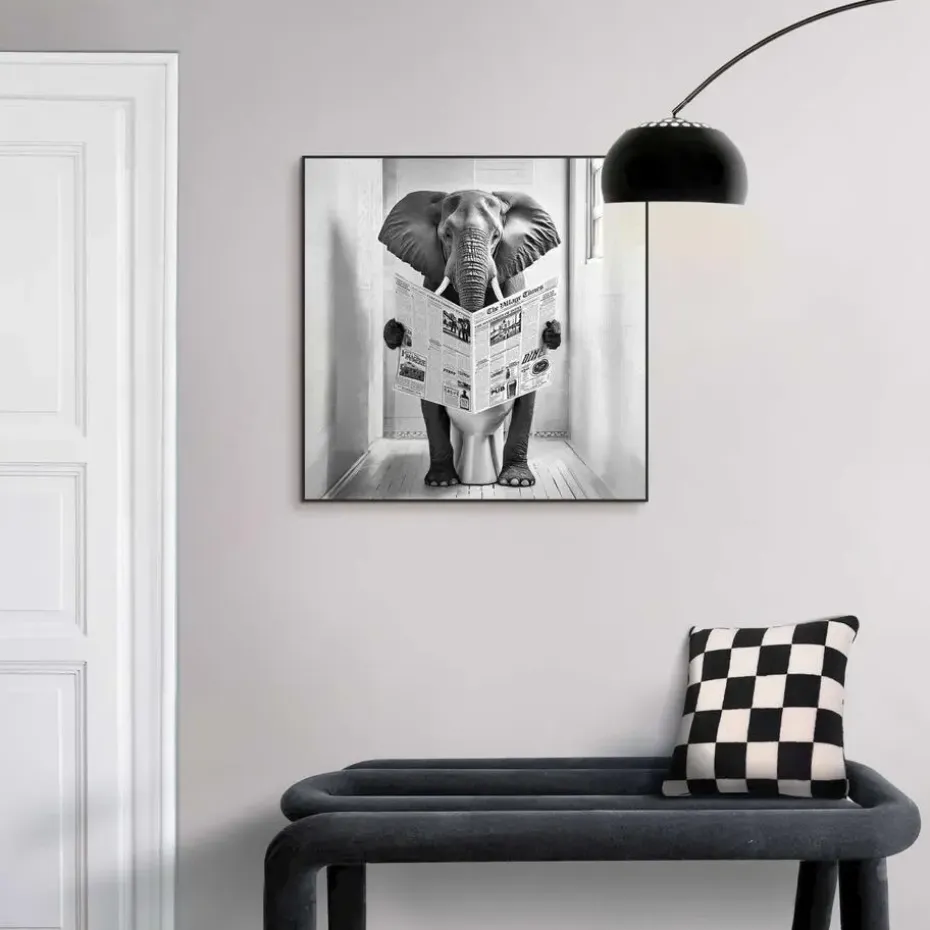 Schilderij Elephant Toilet - 50 x 50cm - Zwart-Wit