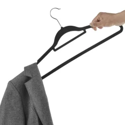 Set van 30 Kledinghangers met Fluwelen laagje - Zwart