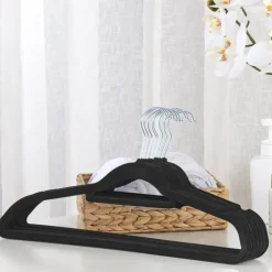 Set van 30 Kledinghangers met Fluwelen laagje - Zwart