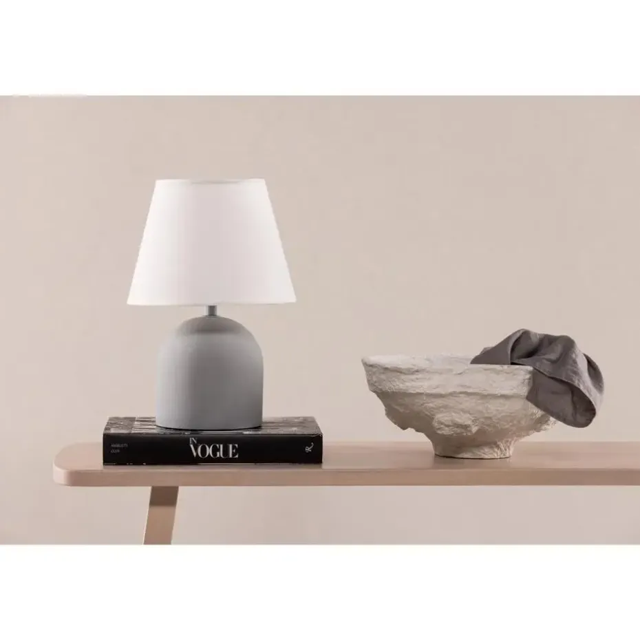 Svea - Malta ronde tafellamp - grijs