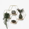 Vierdubbel zeshoekig metalen wandrek met 4 houten plankjes - 40,5x58 cm - Goud